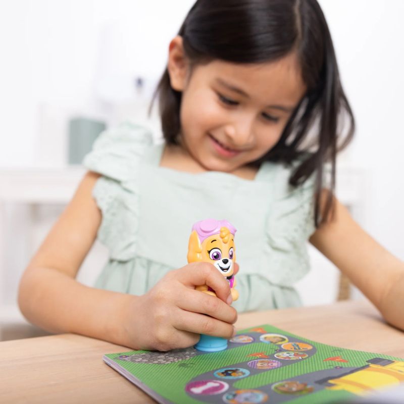 Sticker WOW! Książeczka z naklejkami, Psi Patrol Skye