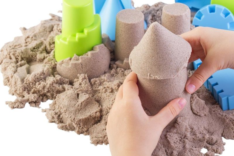 Piasek kinetyczny 5 kg NaturSand z piaskownicą Adam Toys
